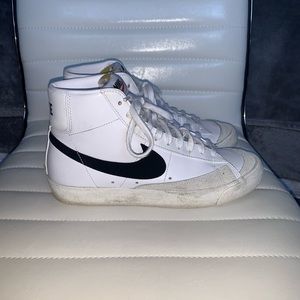 Nike Mid Blazers 🤩
